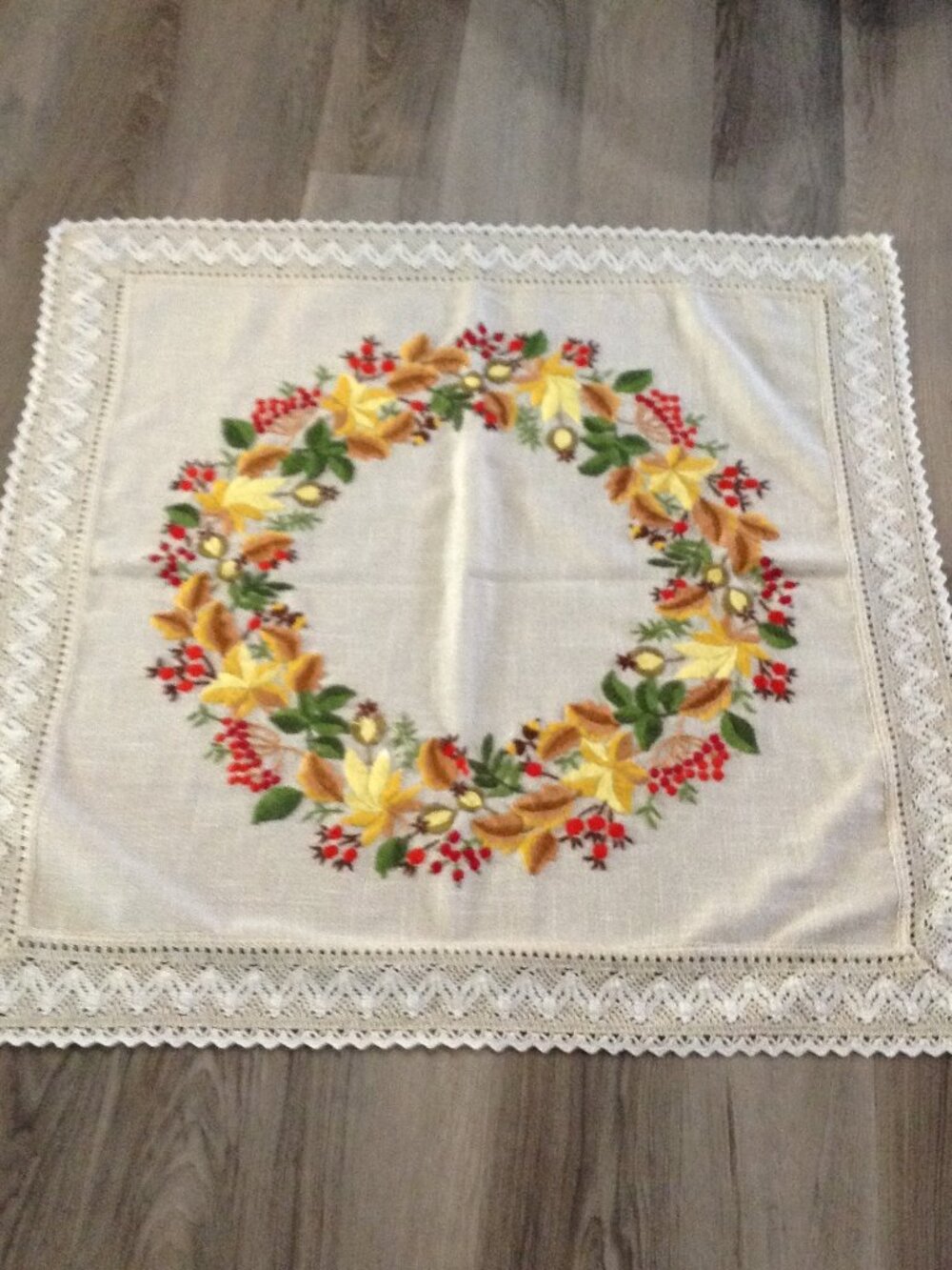 VTG 60-70's Hand Embroidered Linen Table Cloth Autumn Thanksgiving Crochet Lace